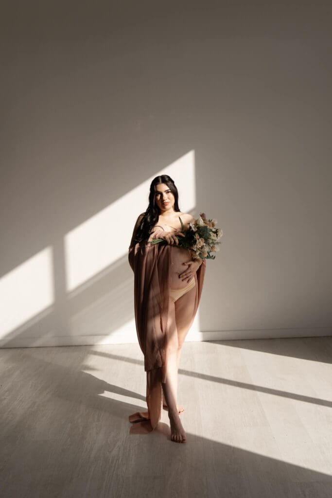 maternity editorial portrait in austin texas
