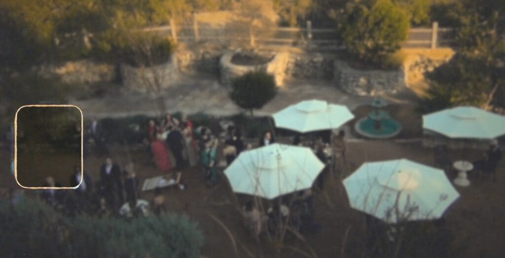 Austin Super 8 wedding video showing couple in archway at Villa Antonia