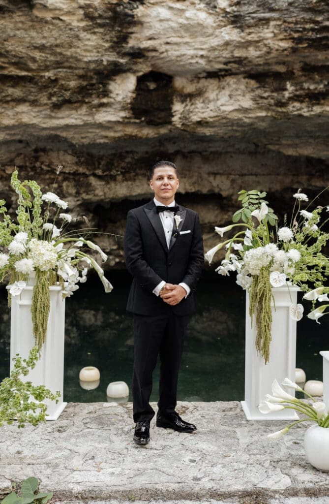 Guests celebrating during Cancun Mexico wedding reception